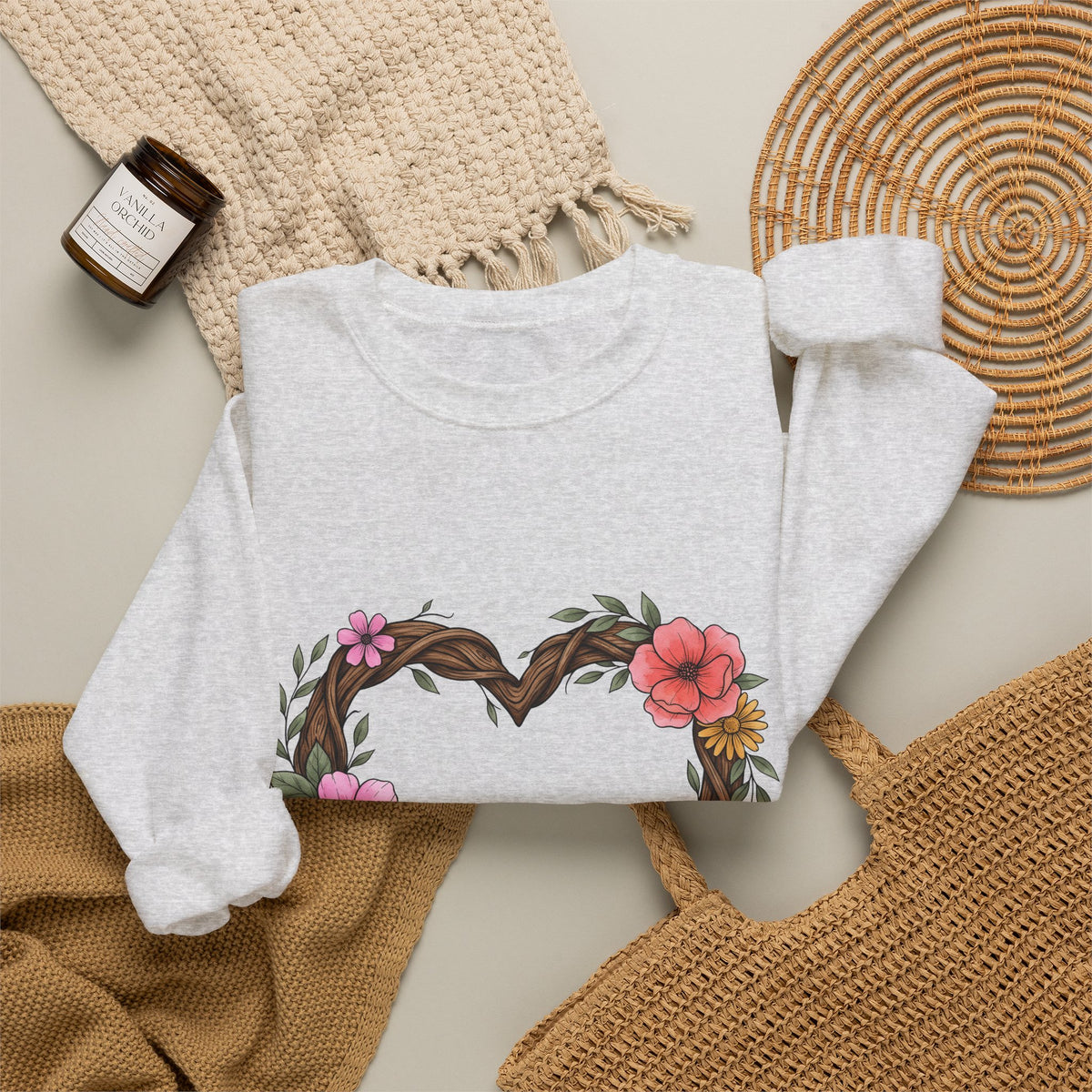 Floral Heart Sweatshirt Boho Chic Nature Gift Women Hand Drawn Sweatshirt Heart Sweatshirt Bohemian Fan Illustrated Sweatshirt Environmental Graphic Botanical