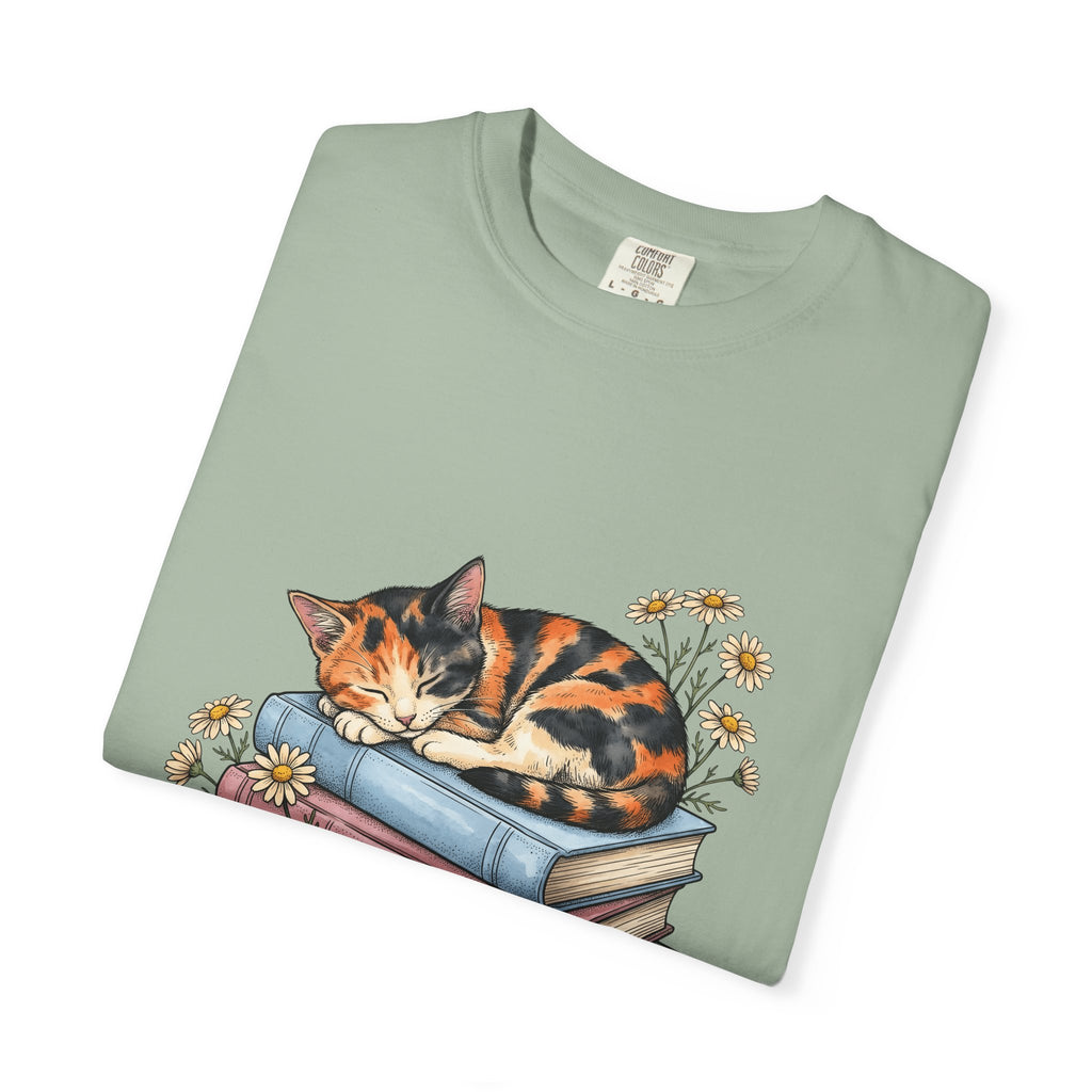Calico Cat T-Shirt Cat Floral Gift Women Hand Drawn T-Shirt Kitten T-Shirt Cat Fan Illustrated Graphic Vintage Books T-Shirt