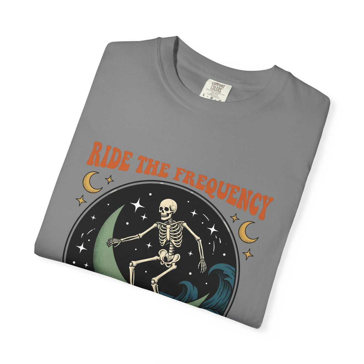 Skeleton Wave Riding Surfing Universe Gift Nostalgic Surfing Surfer Surf Enthusiast Retro Galaxy Classic T-Shirt