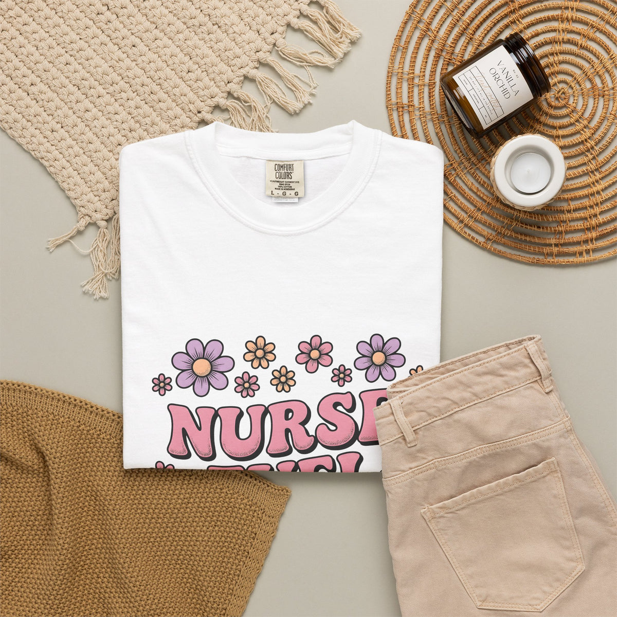 Flower Graphic T-Shirt Nurses Floral Gift Women Groovy T-Shirt Illustration T-Shirt Nurse Enthusiast Psychedelic T-Shirt Botanical Graphic Floral