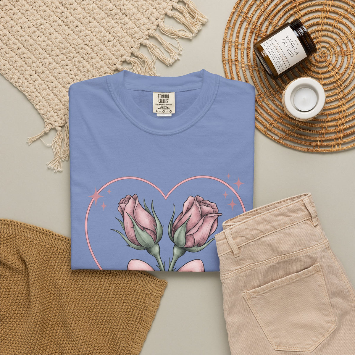 Flower Bouquet T-Shirt Floral Love Gift Women Watercolor T-Shirt Floral Arrangement T-Shirt Flower Fan Watercolour T-Shirt Romance Graphic Retro