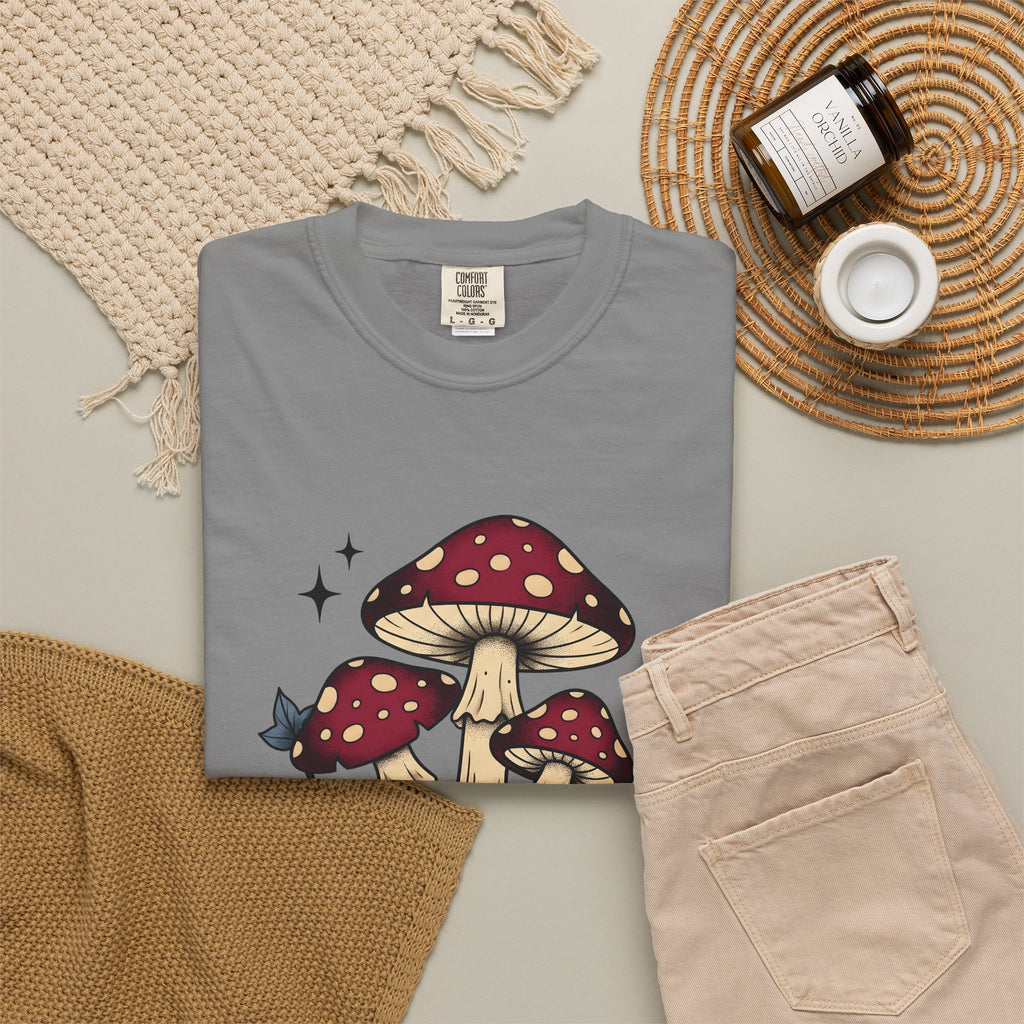 Toadstool Bunch T-Shirt Boho Chic Forest Gift Women Line Art T-Shirt Mushroom T-Shirt Bohemian Fan Minimalist T-Shirt Woods Graphic Rustic Creeper