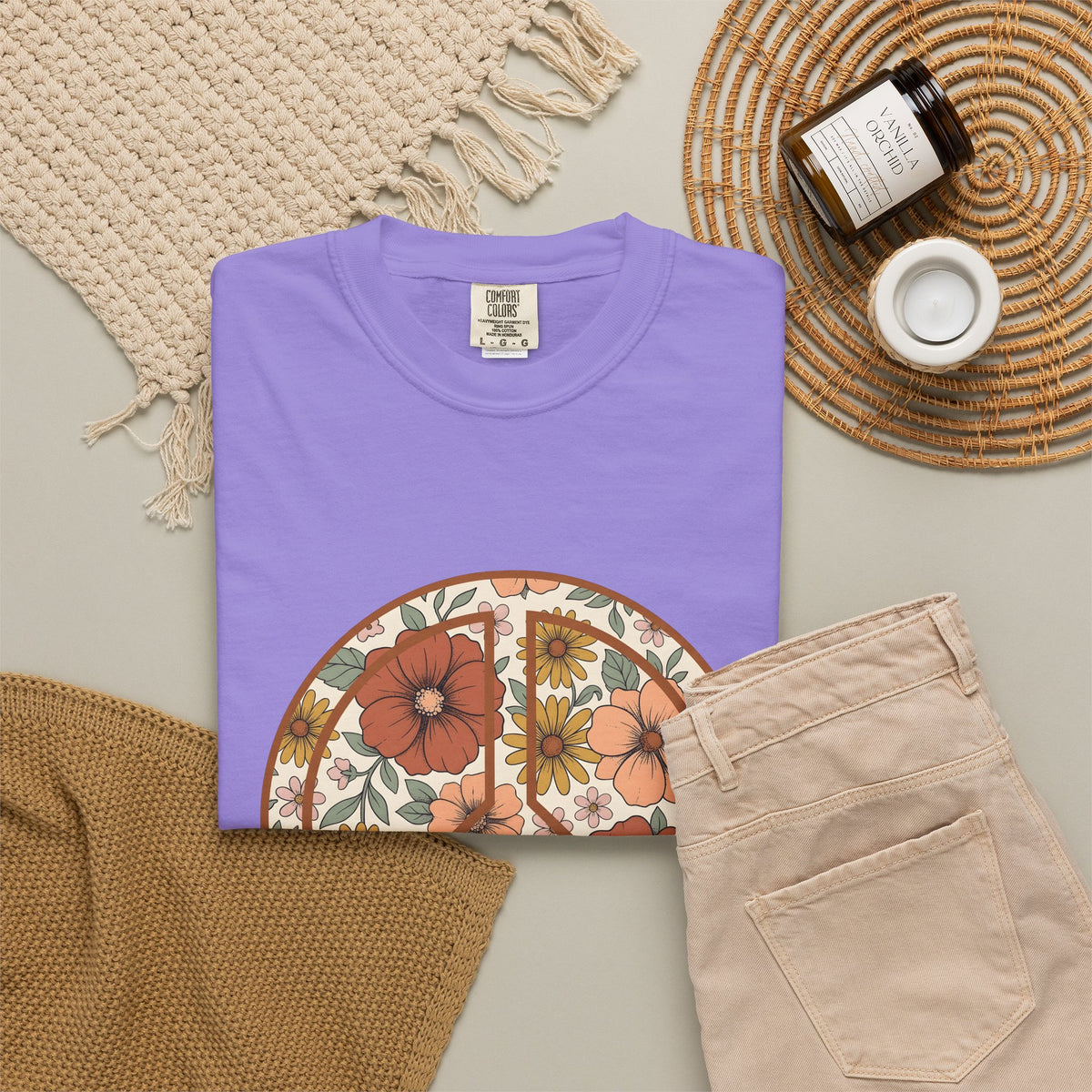 Peace Hand Flower T-Shirt Boho Chic Psychedelic Gift Women Folk T-Shirt Peace Sign T-Shirt Hippie Fan Bohemian T-Shirt Trippy Graphic Classic
