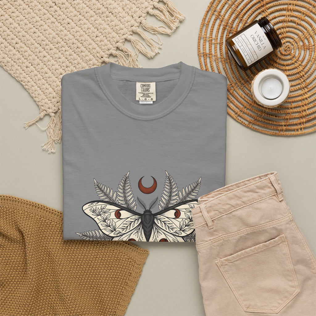 Luna Moth T-Shirt Boho Chic Nature Gift Women Botanical T-Shirt Actias Luna T-Shirt Hippie Fan Botanical Illustration T-Shirt Environmental Graphic