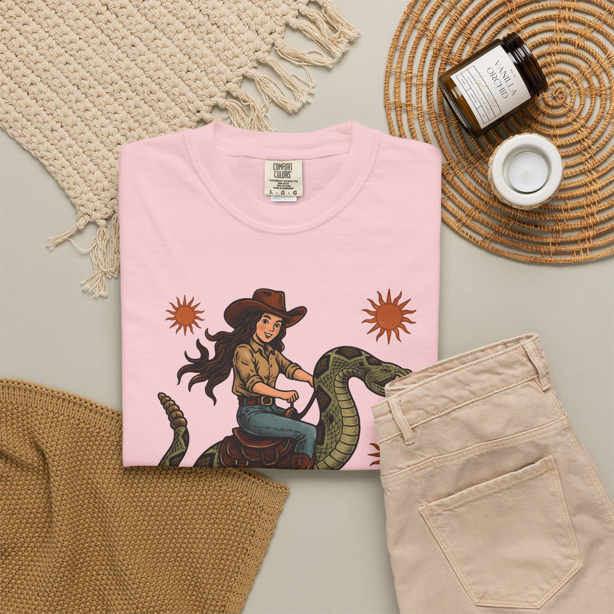 Cowgirl Serpent T-Shirt Cowgirl Wildlife Gift Women Cowboy T-Shirt Snake T-Shirt Rodeo Fan Western T-Shirt Animal Graphic Retro Sunshine T-Shirt