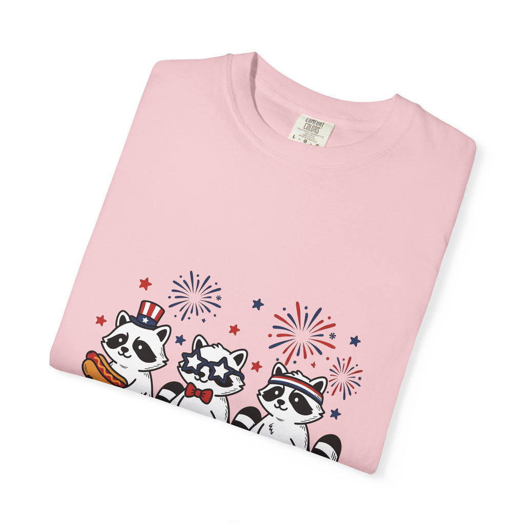 Raccoon Pack T-Shirt 4th Of July Fauna Gift Women Hand Drawn T-Shirt Trash Panda T-Shirt Independence Day Fan Illustrated T-Shirt Wildlife Graphic
