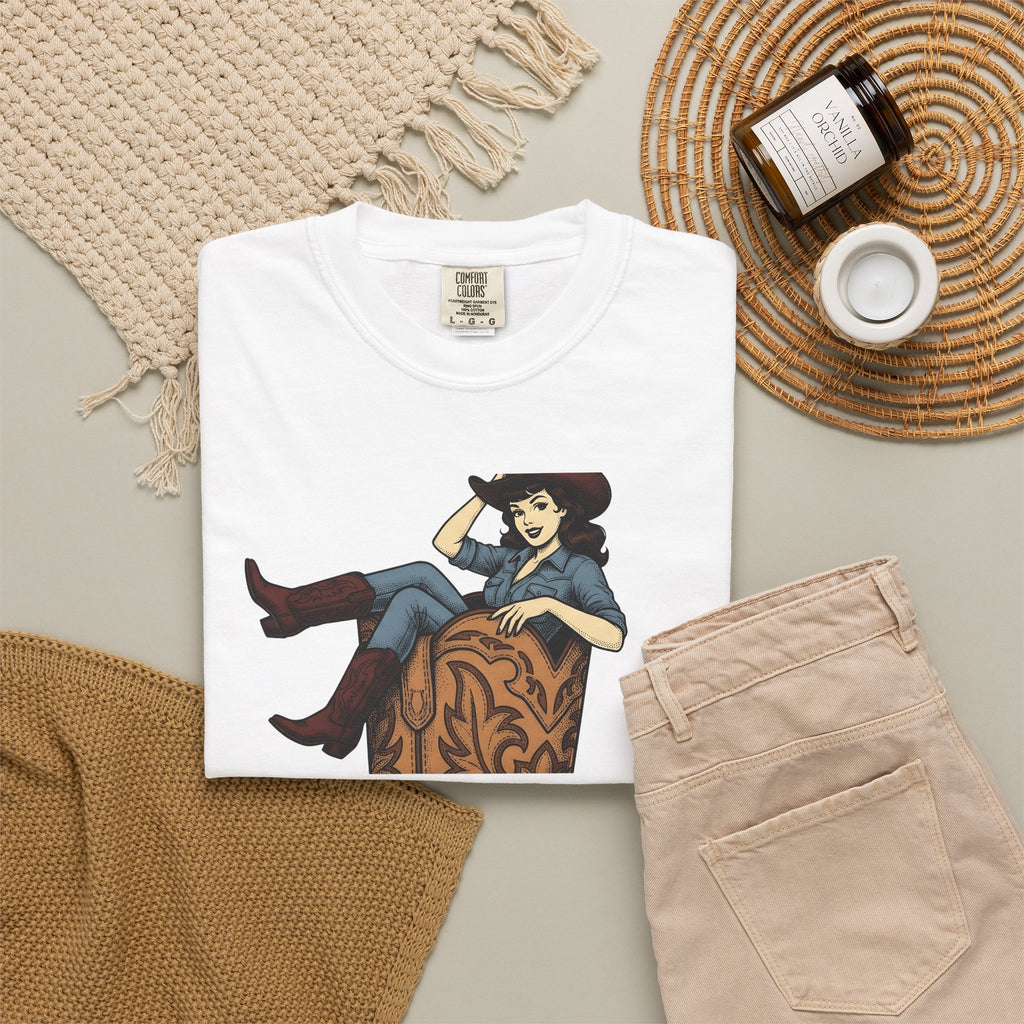 Cowgirl Boot Cowgirl Rodeo Gift Retro Boot Cowgirl Fan Western Rodeo Hand Drawn Hat T-Shirt