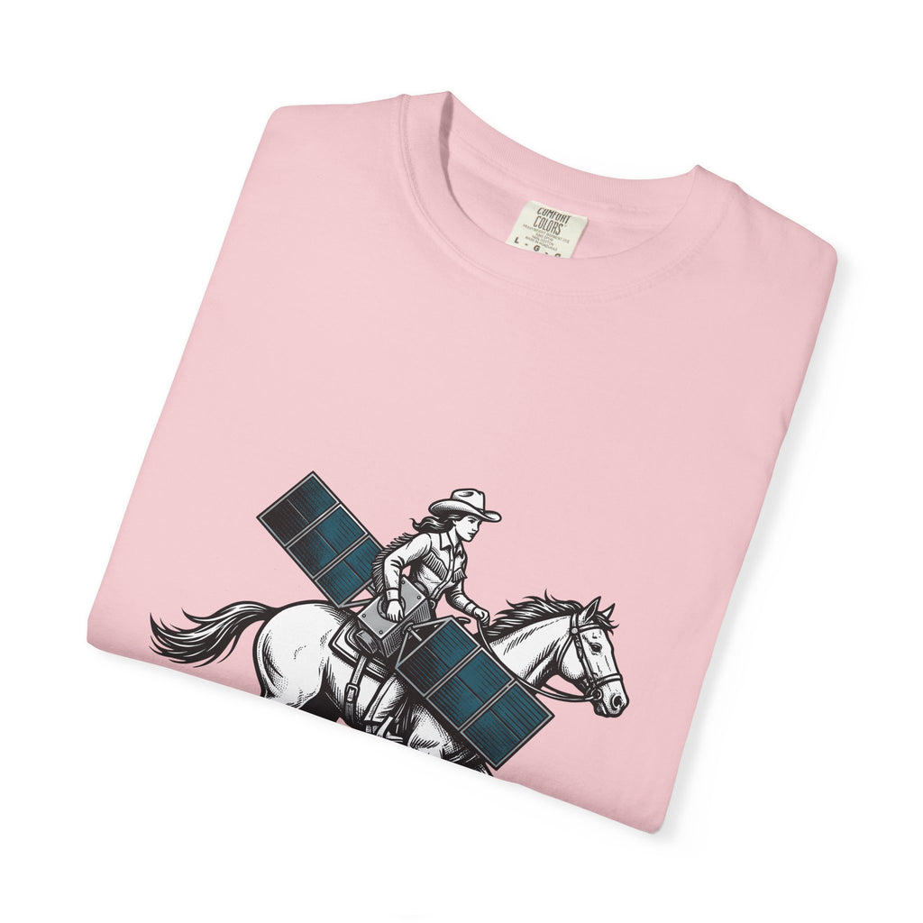 Cowgirl Riding Horse T-Shirt Cowgirl Western Gift Women Vintage T-Shirt Horseback Rider T-Shirt Cowgirl Fan Retro T-Shirt Rodeo Graphic Hand Drawn
