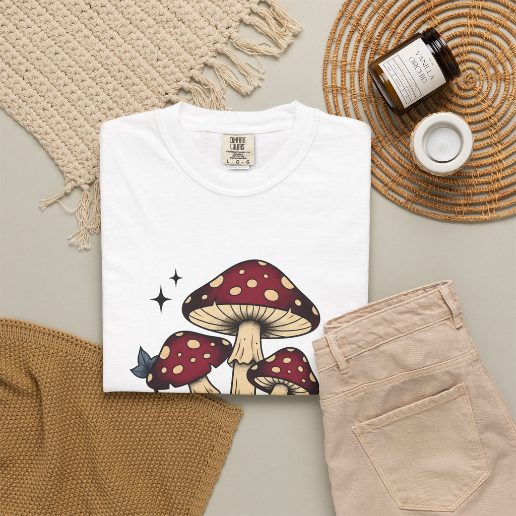 Toadstool Bunch T-Shirt Boho Chic Forest Gift Women Line Art T-Shirt Mushroom T-Shirt Bohemian Fan Minimalist T-Shirt Woods Graphic Rustic Creeper