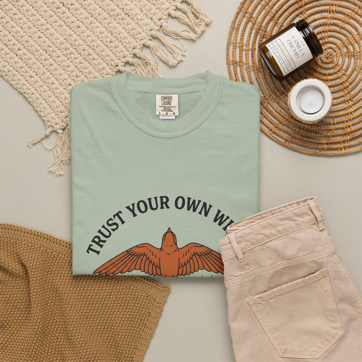 Swallow Bird T-Shirt Bird Wildlife Gift Women Tribal T-Shirt Swallows T-Shirt Birdwatcher Fan Primitive Graphic Classic Wingspan T-Shirt