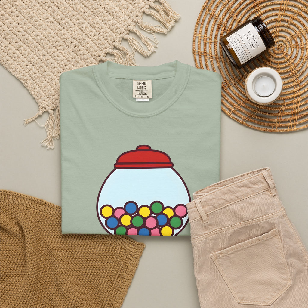 Gumball Dispenser T-Shirt Cute Classic Gift Women Cartoon T-Shirt Gumball Machine T-Shirt Adorable Fan Comic T-Shirt Retro Graphic Doodle Candy