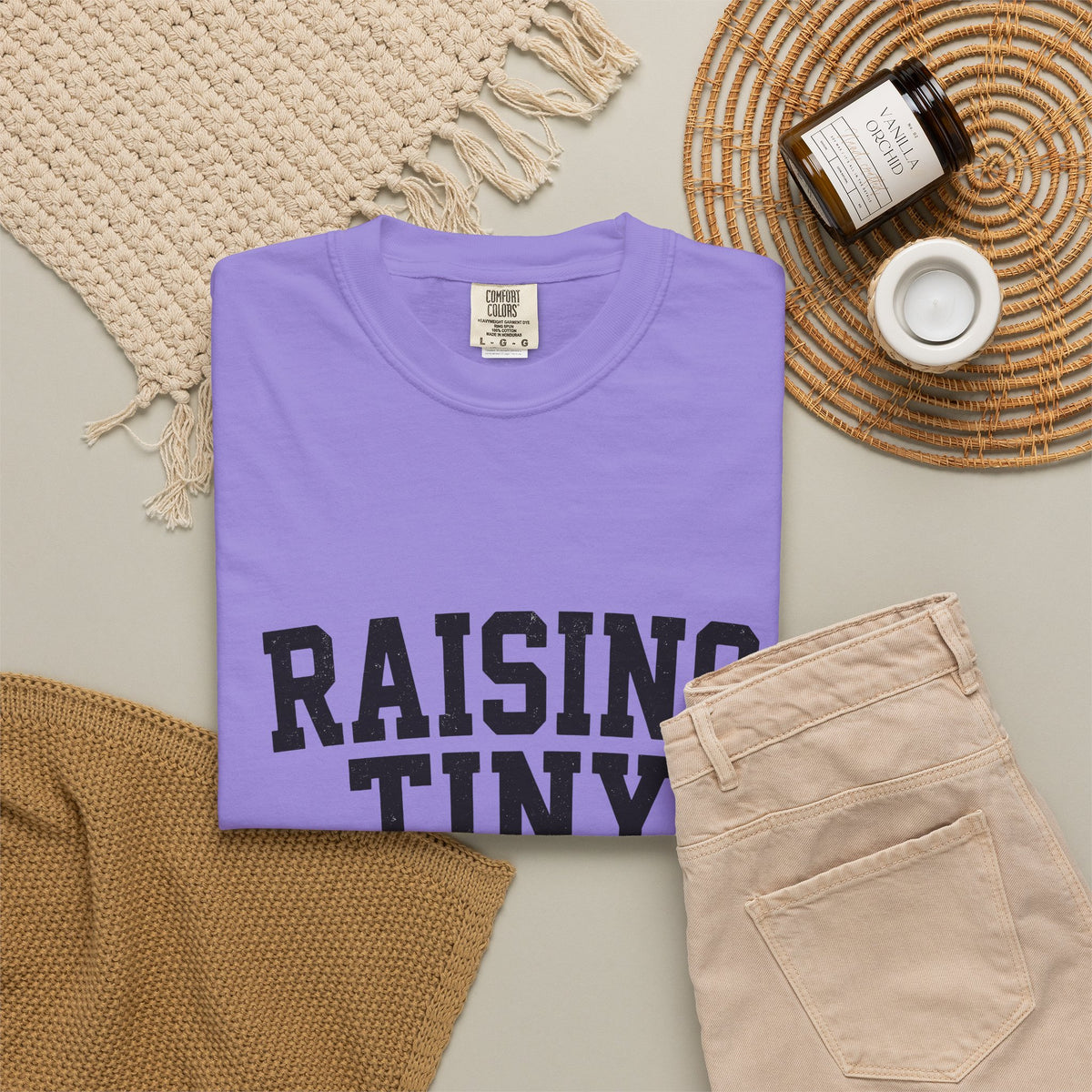 Varsity Lettering T-Shirt Moms Childcare Gift Women Retro T-Shirt Letterman T-Shirt Motherhood Fan Vintage T-Shirt Nanny Graphic Simple Worn Effect