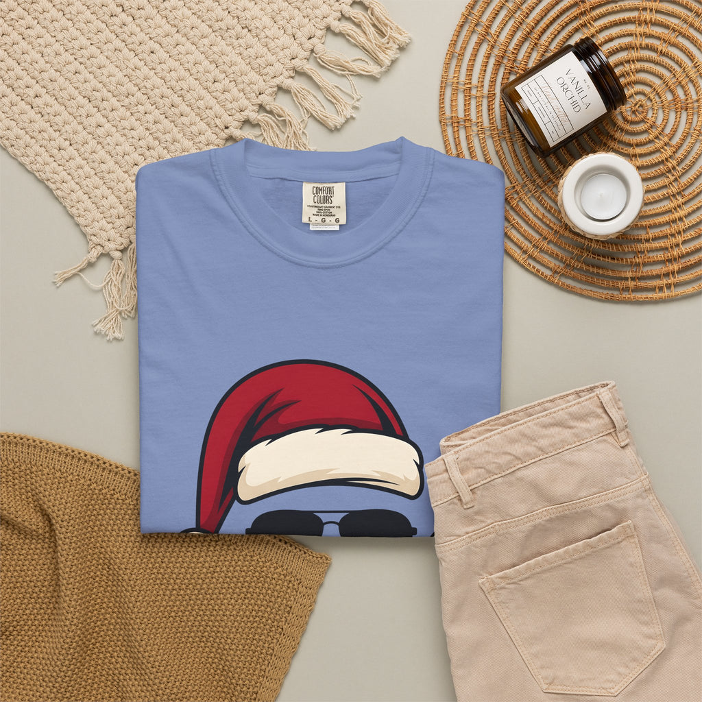Santa Hat Sunglasses Christmas Humor Gift Cartoon Cool Shades Xmas Fan Funny Retro Smoking T-Shirt