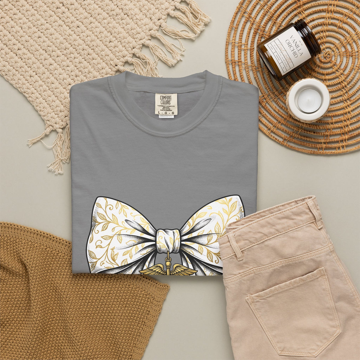Medical Bow T-Shirt Nurses Healthcare Gift Women Botanical T-Shirt Medical Bow Tie T-Shirt Nurse Enthusiast Botanical Illustration Medical Graphic