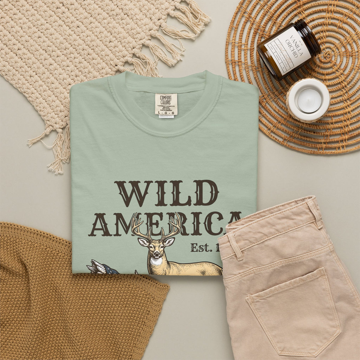 Deer Artwork America Liberty Gift Antique Fawn American Fan Vintage Freedom Doodle National Flag T-Shirt