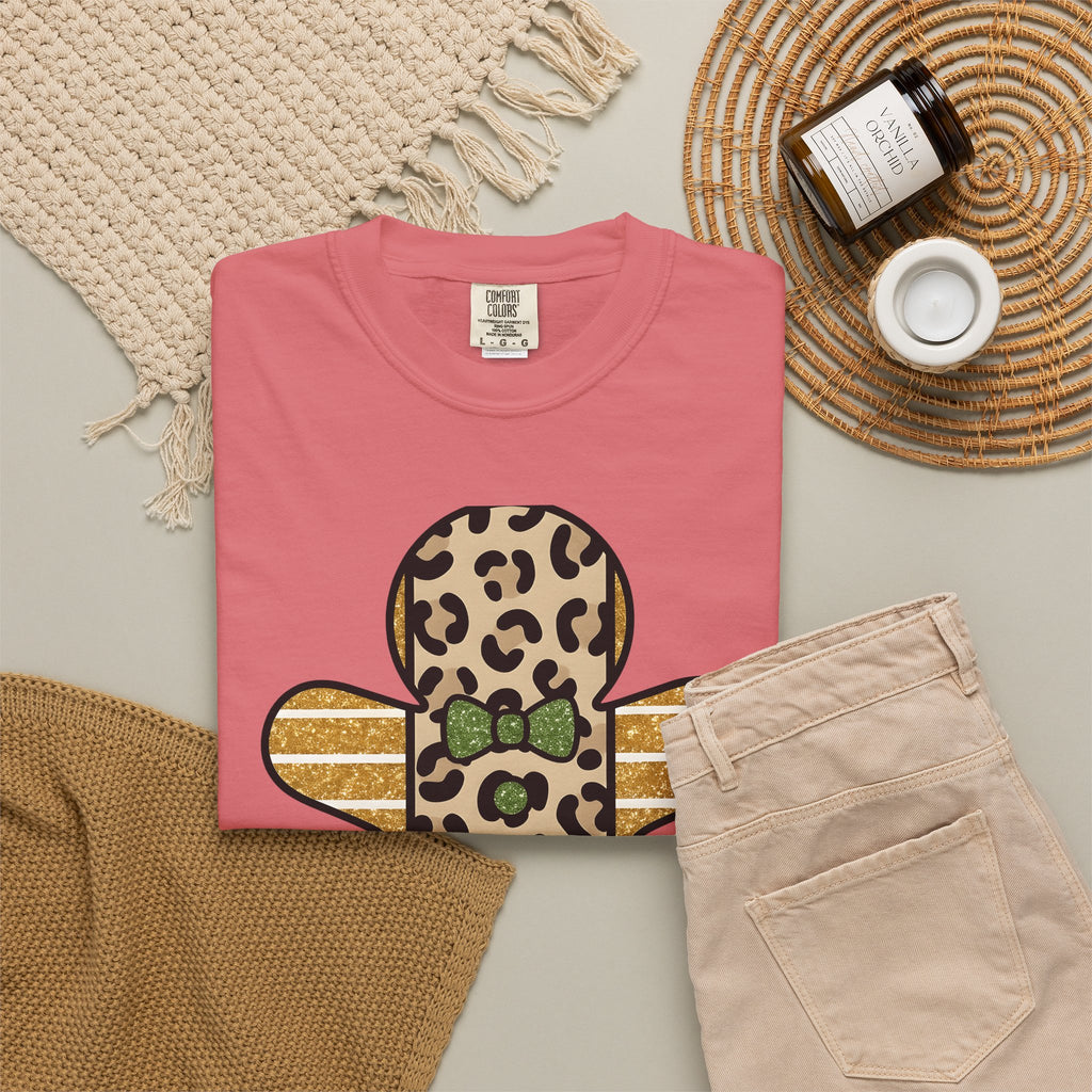 Spotted Gingerbread Animal Xmas Gift Shimmer Gingerbread Man Leopard Fan Glitter Holiday T-Shirt