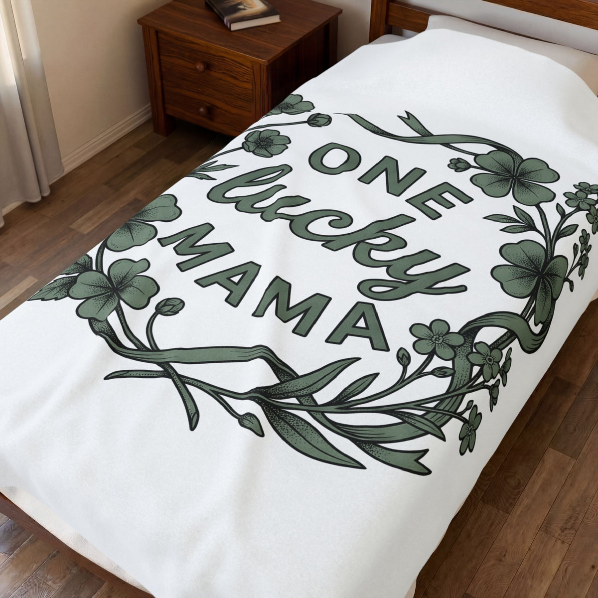 Lucky Leaf Wreath Blanket Moms Amulet Gift Women Minimalist Blanket Wreath Blanket Mother Fan Simple Blanket Talisman Graphic Sketch Streamer