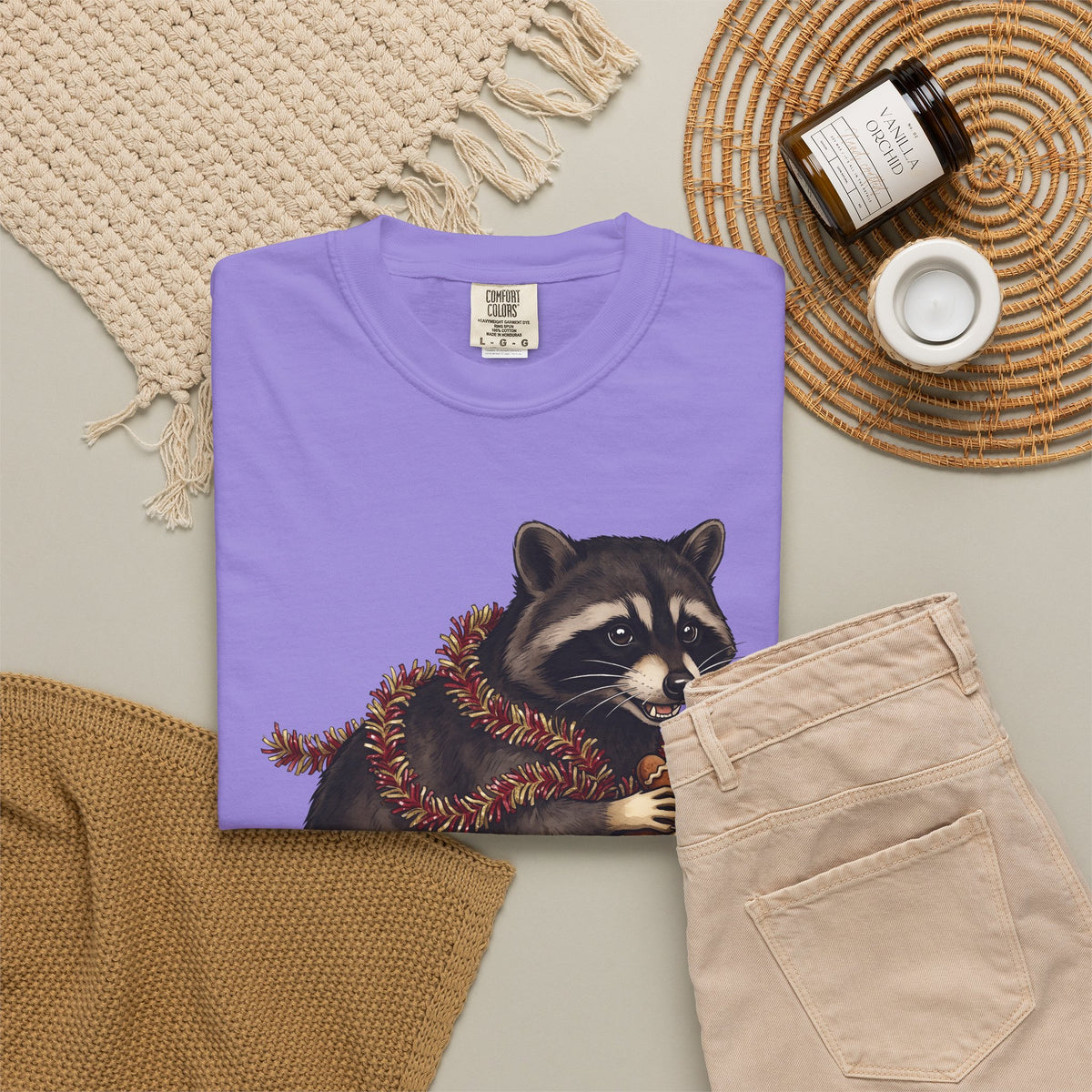 Raccoon Graphic T-Shirt Christmas Animal Gift Women Cute T-Shirt Trash Panda T-Shirt Xmas Fan Wildlife Graphic Illustration Hand Drawn Gingerbread