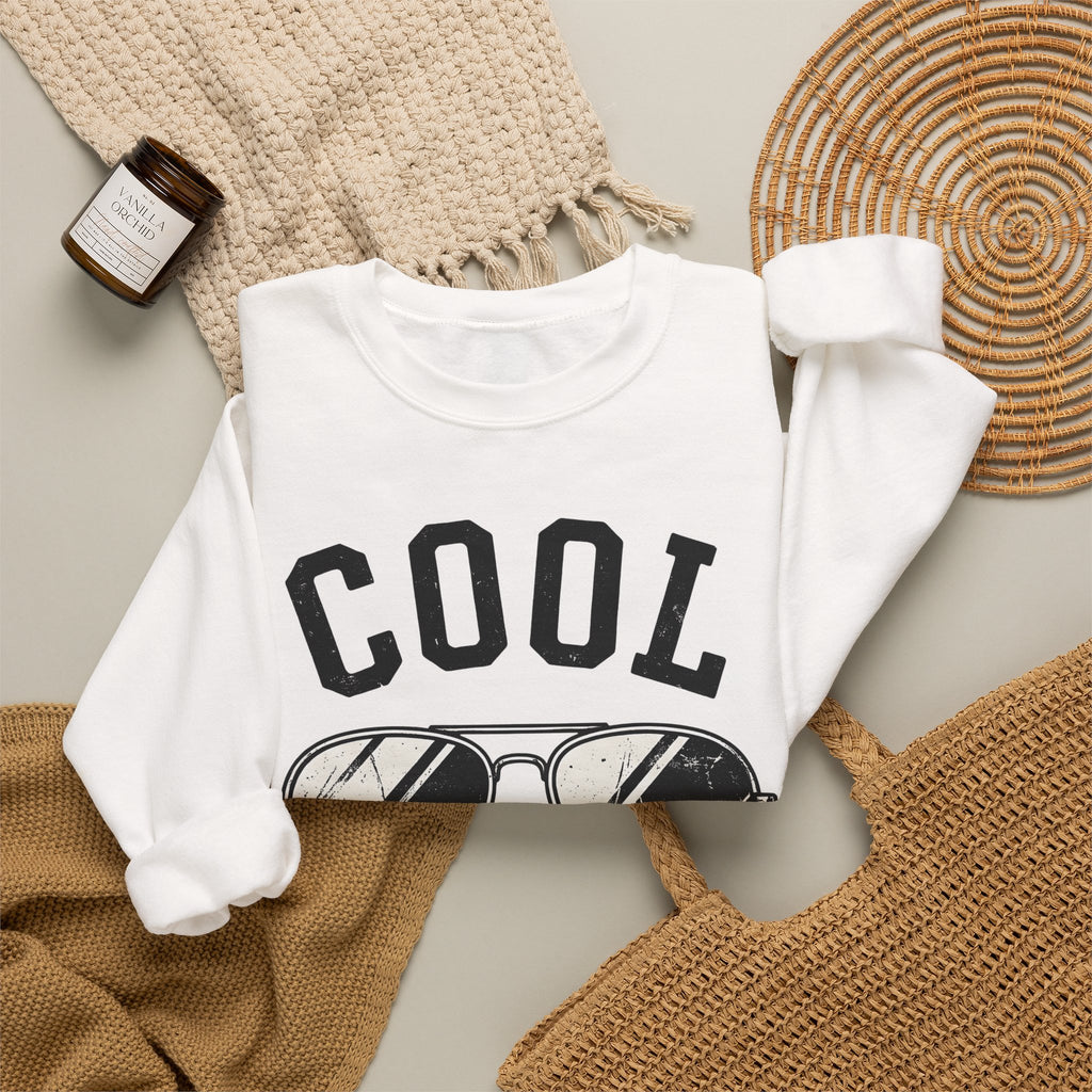 Sunglasses Design Sweatshirt Moms Comedy Gift Women Hand Drawn Sweatshirt Shades Sweatshirt Mom Fan Illustrated Sweatshirt Humor Graphic Line Art Sunglasses