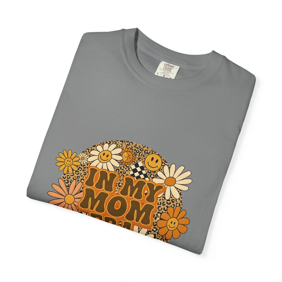 Smiley Flowers T-Shirt Moms Aesthetic Gift Women Boho T-Shirt Happy Face T-Shirt Motherhood Enthusiast Hippie T-Shirt Visual Design Retro Leopard