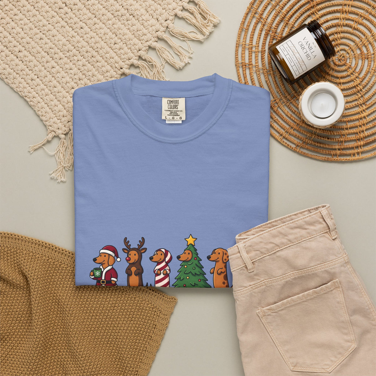 Dachshund Puppy T-Shirt Christmas Pet Gift Women Comic T-Shirt Wiener Dog T-Shirt Xmas Fan Cartoon T-Shirt Animal Graphic Sketch Festive Outfit