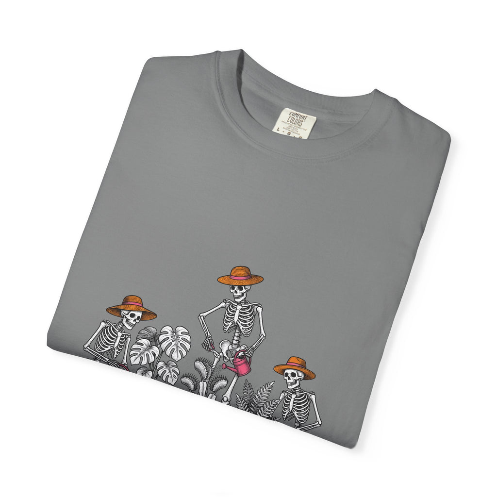 Skull Gardener Halloween Plants Gift Sketch Skeleton Horror Fan Drawing Floral Retro Potted Plants T-Shirt