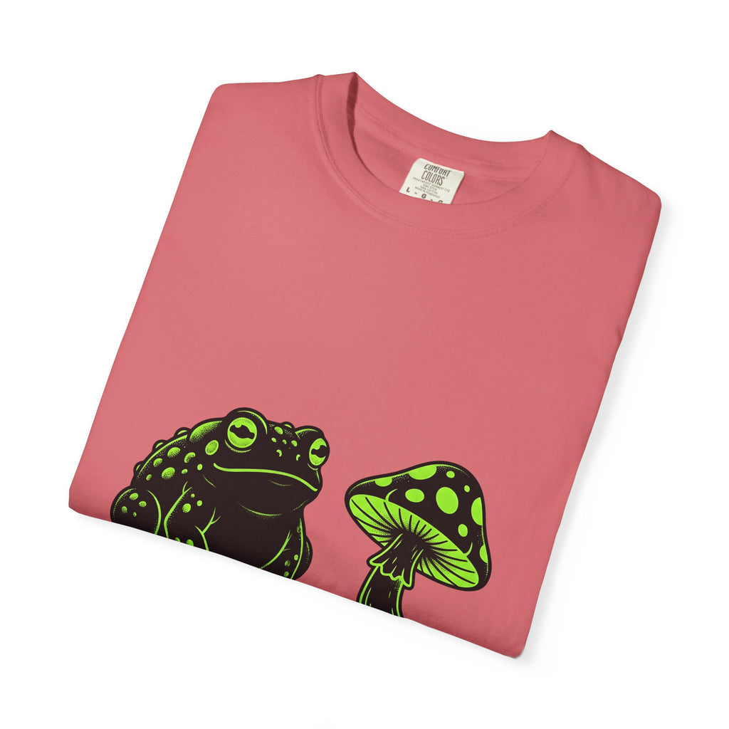 Toad Fungus T-Shirt Halloween Spells Gift Women Dark T-Shirt Chytrid T-Shirt Horror Fan Gothic T-Shirt Magic Graphic Retro Glow T-Shirt
