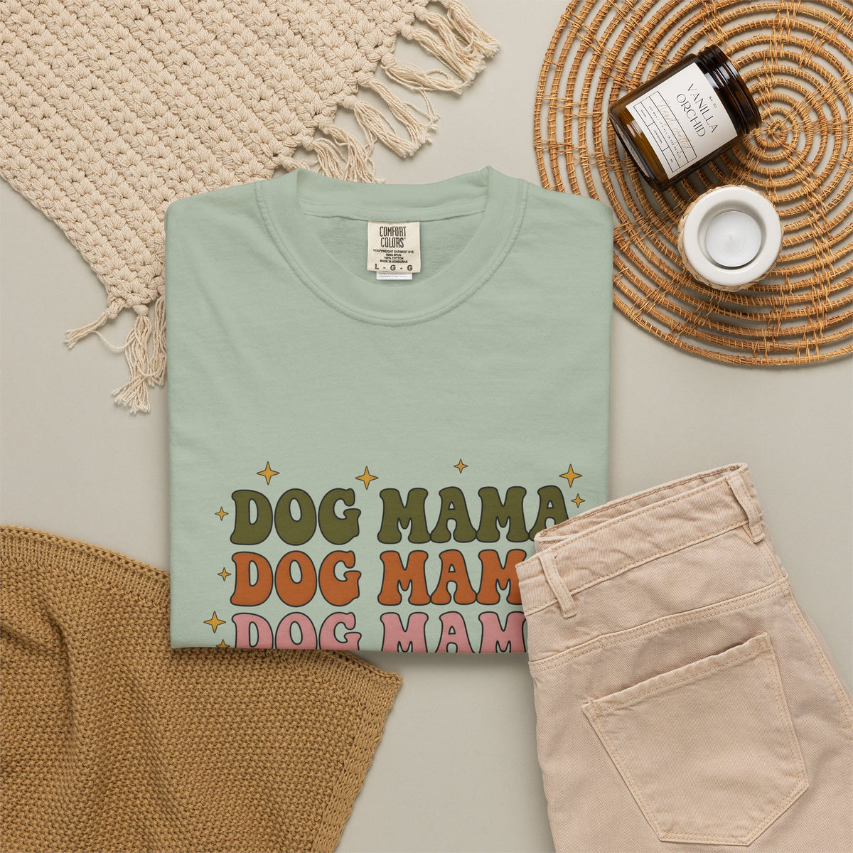 Old School Font T-Shirt Dog Mom Fauna Gift Women Retro T-Shirt Typography T-Shirt Dog Mom Fan Vintage T-Shirt Wildlife Graphic Funky Shining T-Shirt