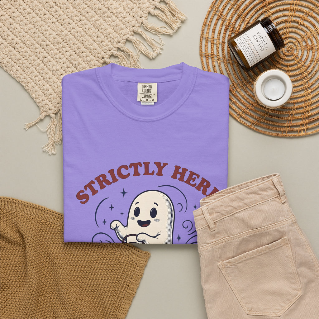 Cute Ghost Halloween Party Gift Cartoon Specter Spooky Fan Boo Vintage Lantern T-Shirt