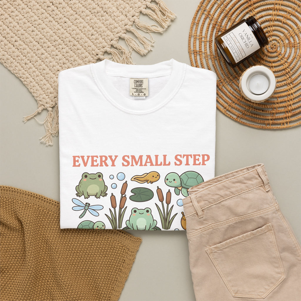 Frog Turtle Snail T-Shirt Motivation Nature Gift Women Cartoon T-Shirt Amphibian T-Shirt Inspirational Enthusiast Comic T-Shirt Environmental