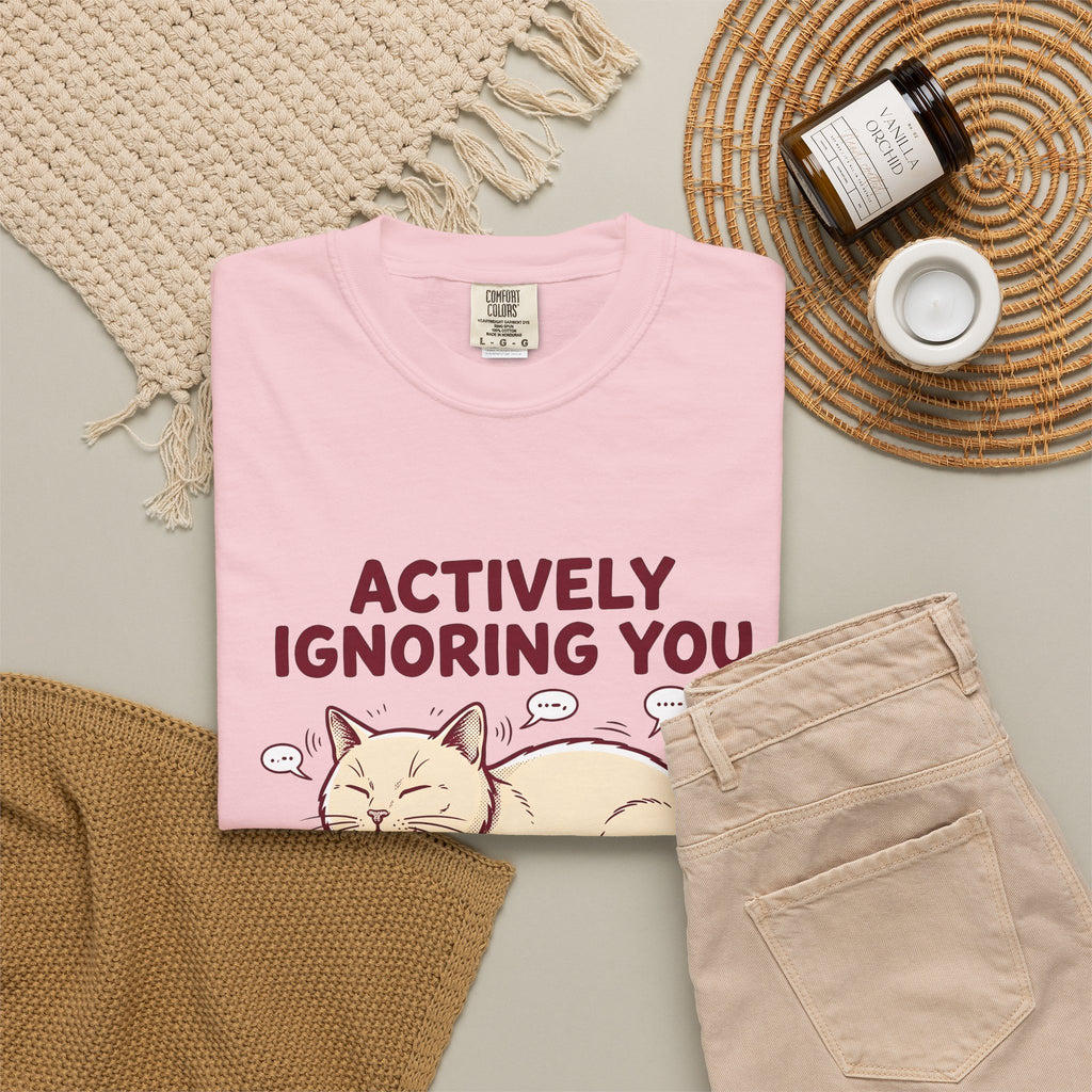 Grinning Cat T-Shirt Cat Comedy Gift Women Shabby Chic T-Shirt Kitty T-Shirt Cat Fan Distressed T-Shirt Humor Graphic Doodle Text Bubbles T-Shirt