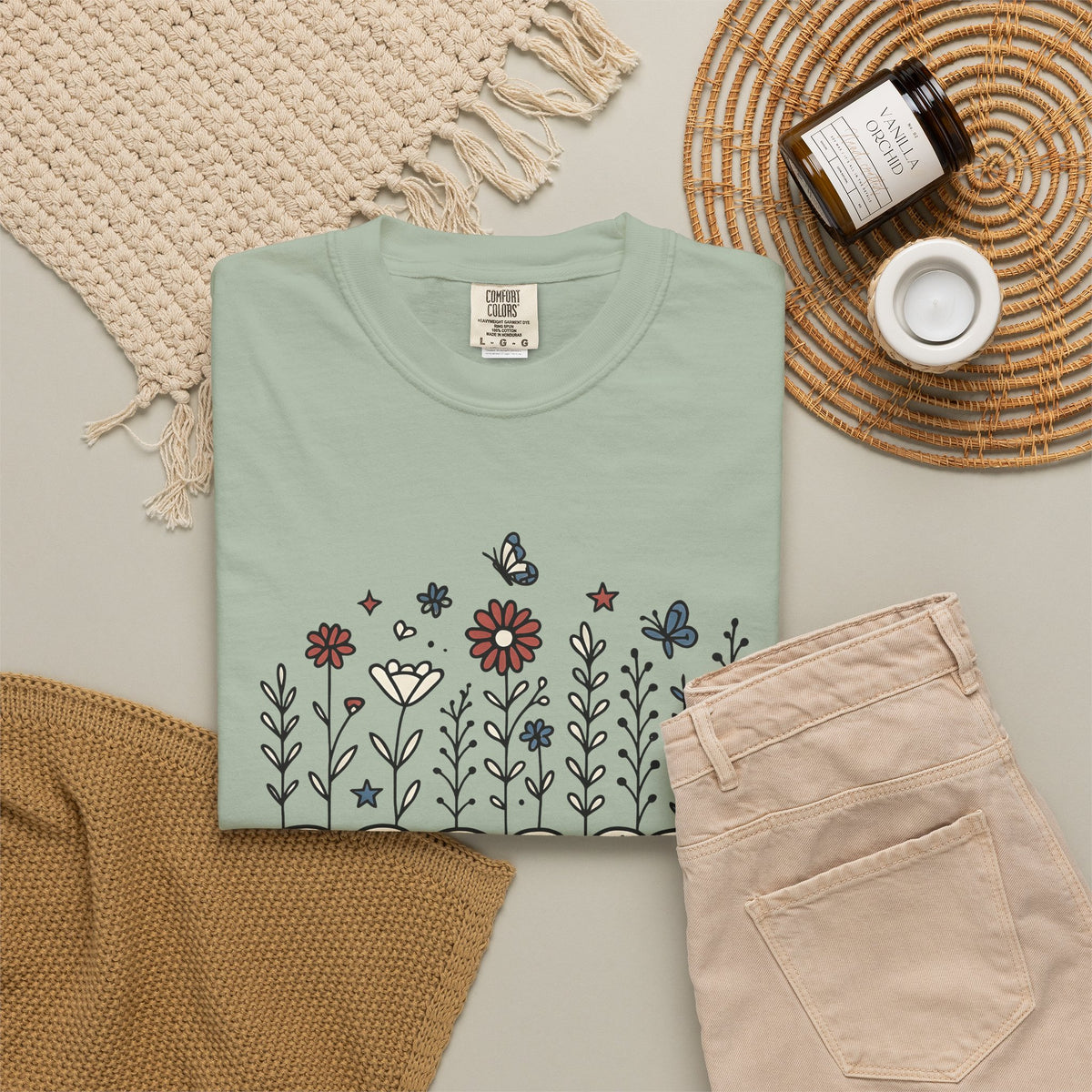 Floral Home Graphic T-Shirt America Patriotic Gift Women Boho T-Shirt Home Decor T-Shirt American Fan Bohemian T-Shirt Star Graphic Retro Butterfly