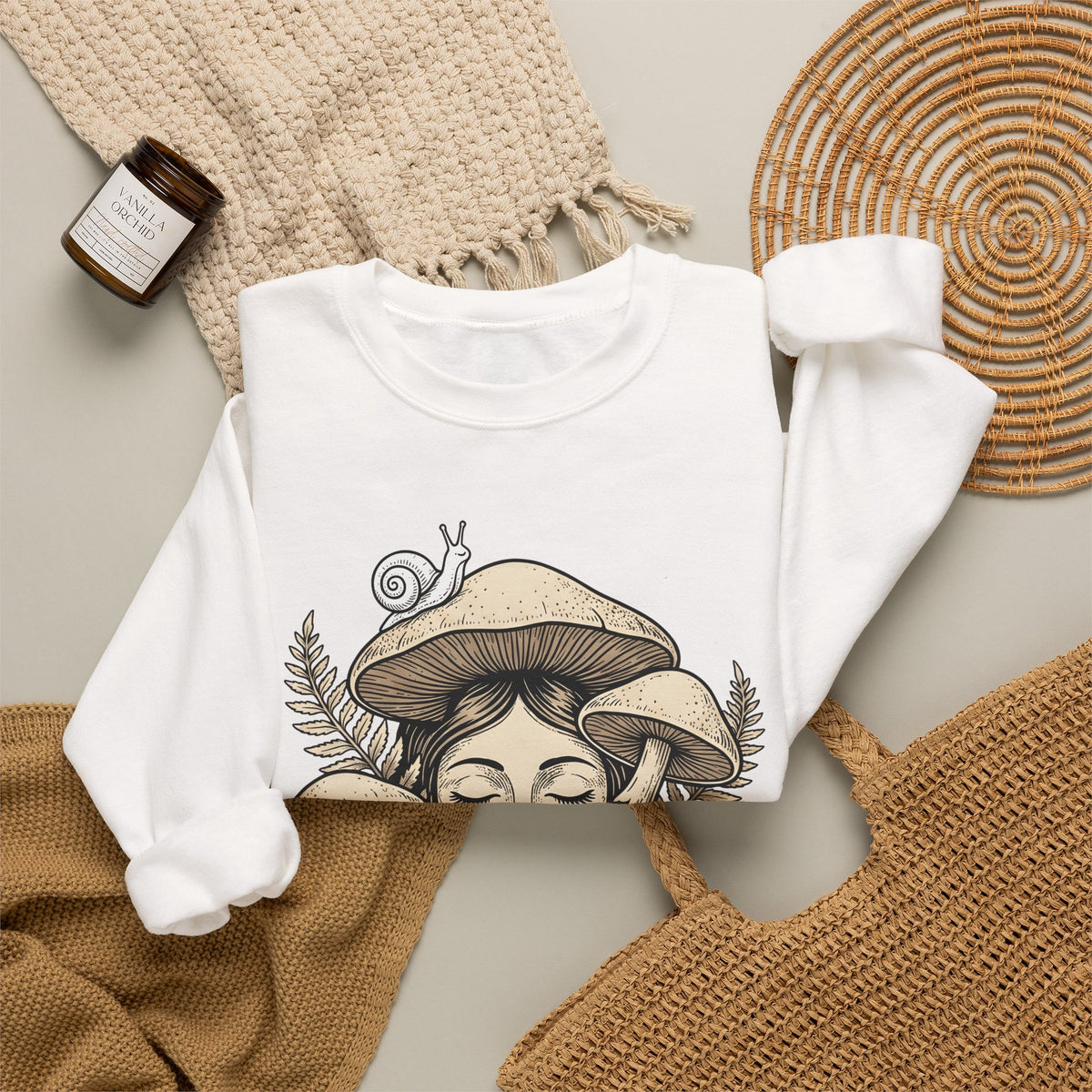 Mushroom Woman Sweatshirt Boho Chic Nature Gift Women Line Art Sweatshirt Fungus Sweatshirt Hippie Fan Minimalist Sweatshirt Earth Graphic Vintage Snail Sweatshirt