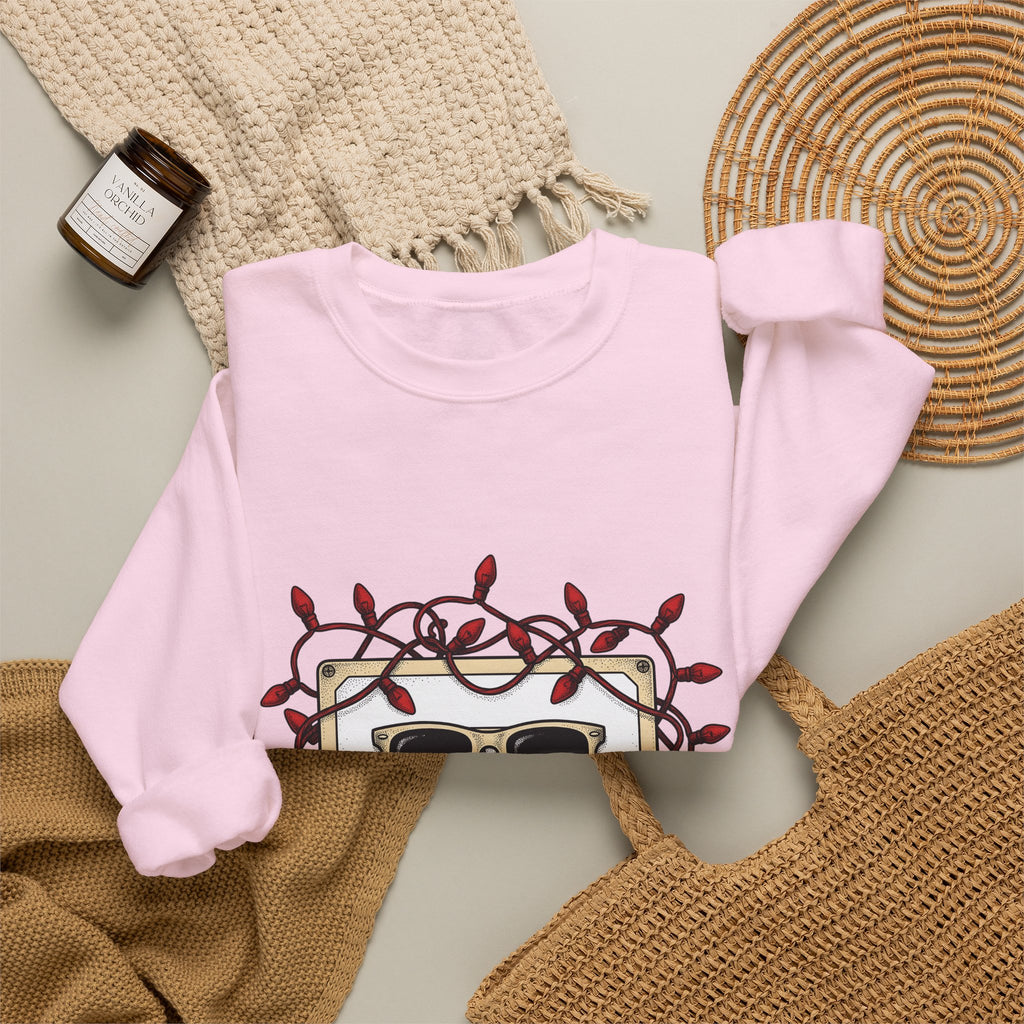 Cassette Tape Sweatshirt Christmas Music Gift Women Retro Sweatshirt Mixtape Sweatshirt Xmas Fan Retro Sweatshirt Melody Graphic Vintage Sunglasses Sweatshirt