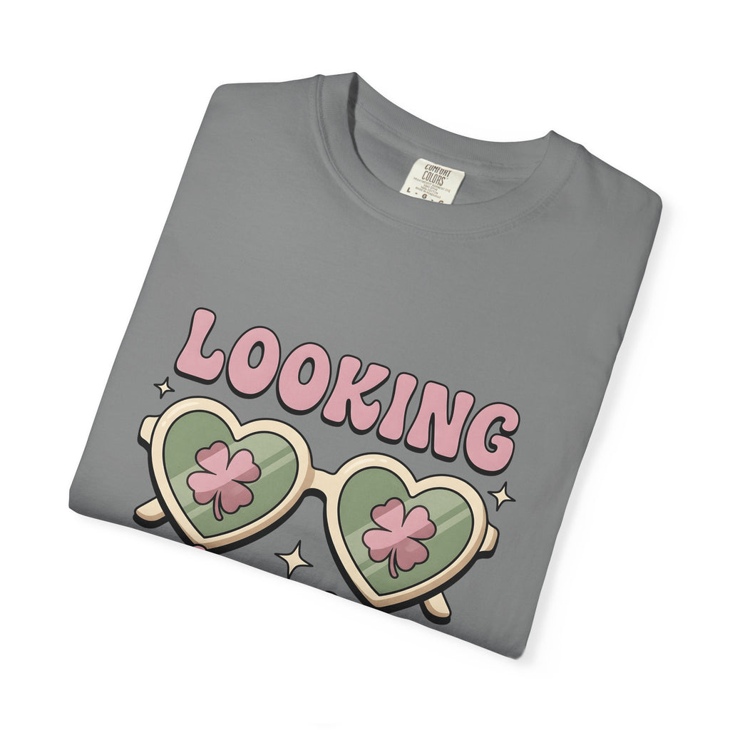 Heart Glasses T-Shirt St Patrick's Day Event Gift Women Sweet T-Shirt Specs T-Shirt Holiday Fan Spectacles T-Shirt Party Graphic Classic Shamrock