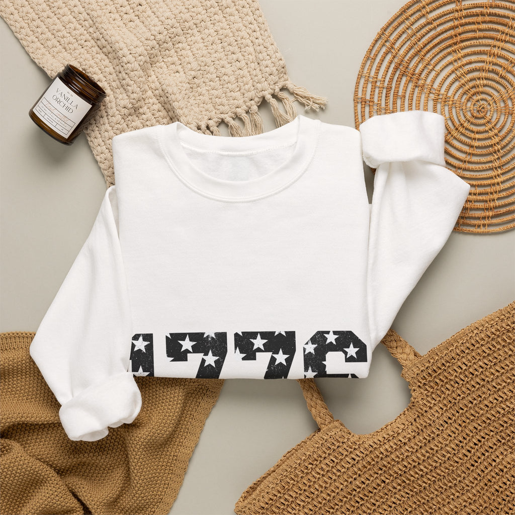 Star Pattern Digits 4Th Of July America Gift Grunge Number 4Th Of July Fan Sweatshirt
