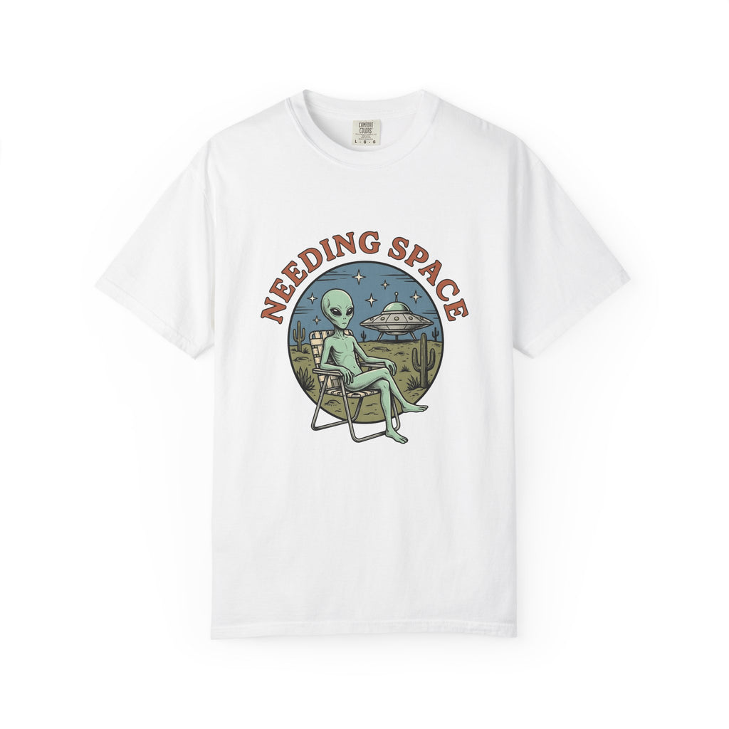 Alien Graphic T-Shirt Alien Humor Gift Women Vintage T-Shirt Ufo T-Shirt Extraterrestrial Fan Alienware T-Shirt Comedy Graphic Retro Spaceship