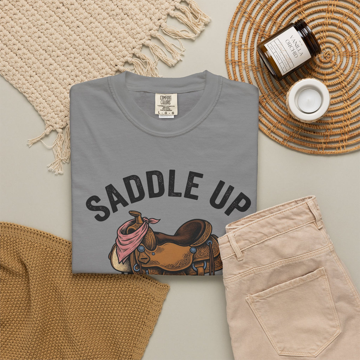 Horse Saddle T-Shirt Cowgirl Agriculture Gift Women Classic T-Shirt Saddle T-Shirt Rancher Fan Vintage T-Shirt Farming Graphic Old School Kerchief