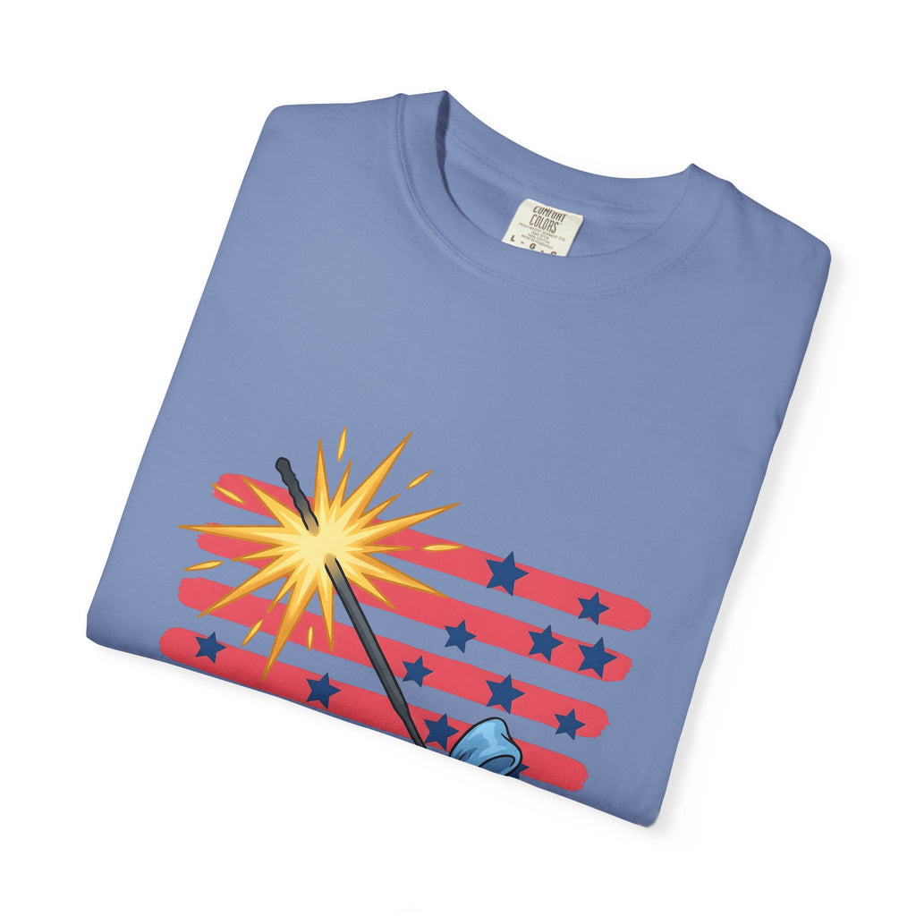 Sparkler Flag T-Shirt 4th Of July Celebration Gift Women Patriotic T-Shirt Wave Banner T-Shirt Independence Day Fan American T-Shirt Party Graphic