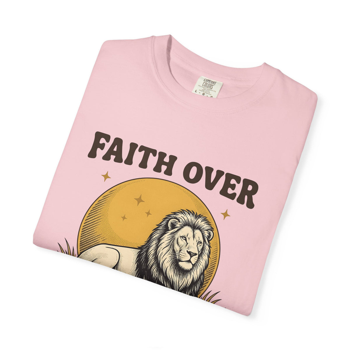 Lion Art T-Shirt Animal Uplift Gift Women Heritage T-Shirt Lion T-Shirt Wildlife Fan Vintage T-Shirt Inspirational Graphic Retro-Inspired Sunlight