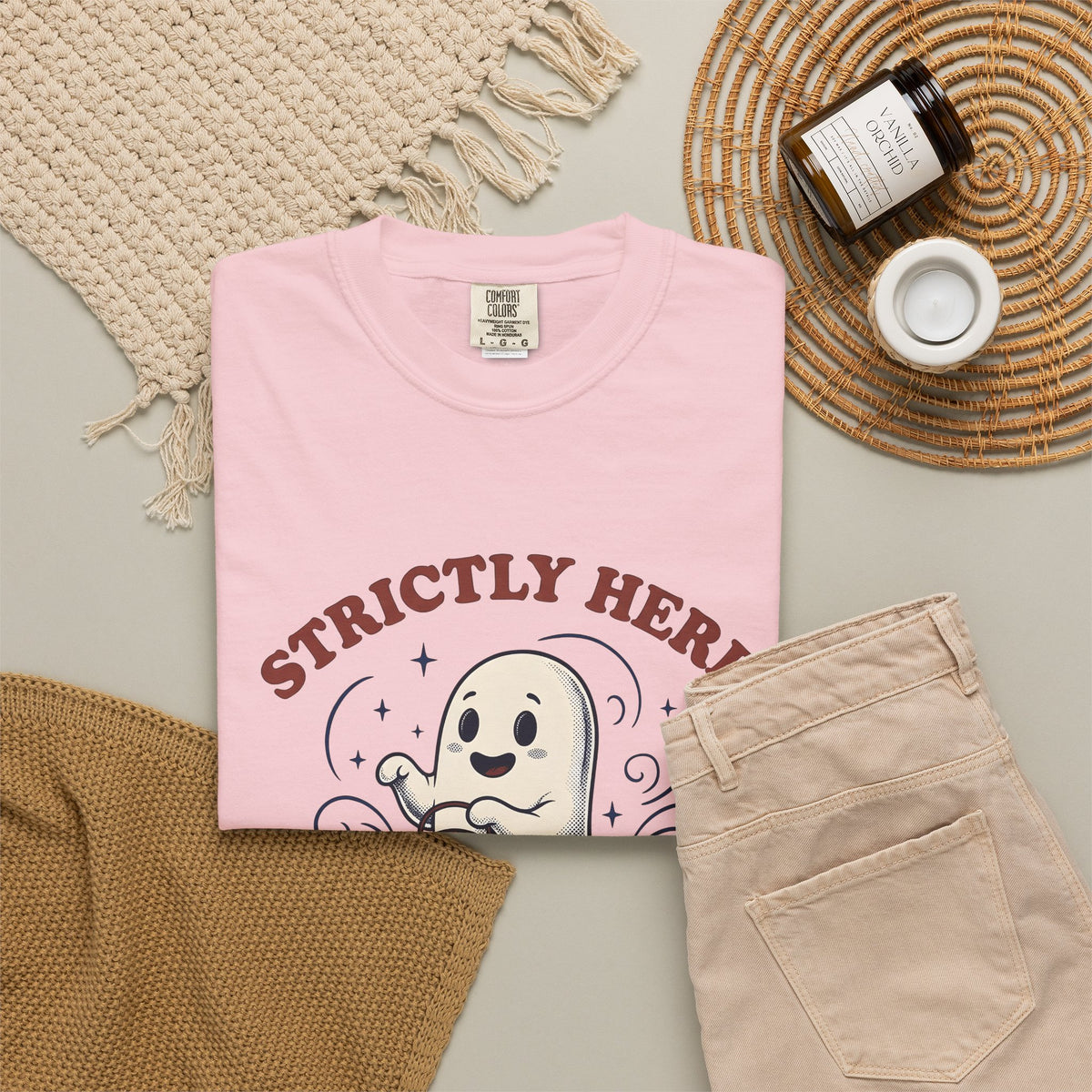 Cute Ghost Halloween Party Gift Cartoon Specter Spooky Fan Boo Vintage Lantern T-Shirt