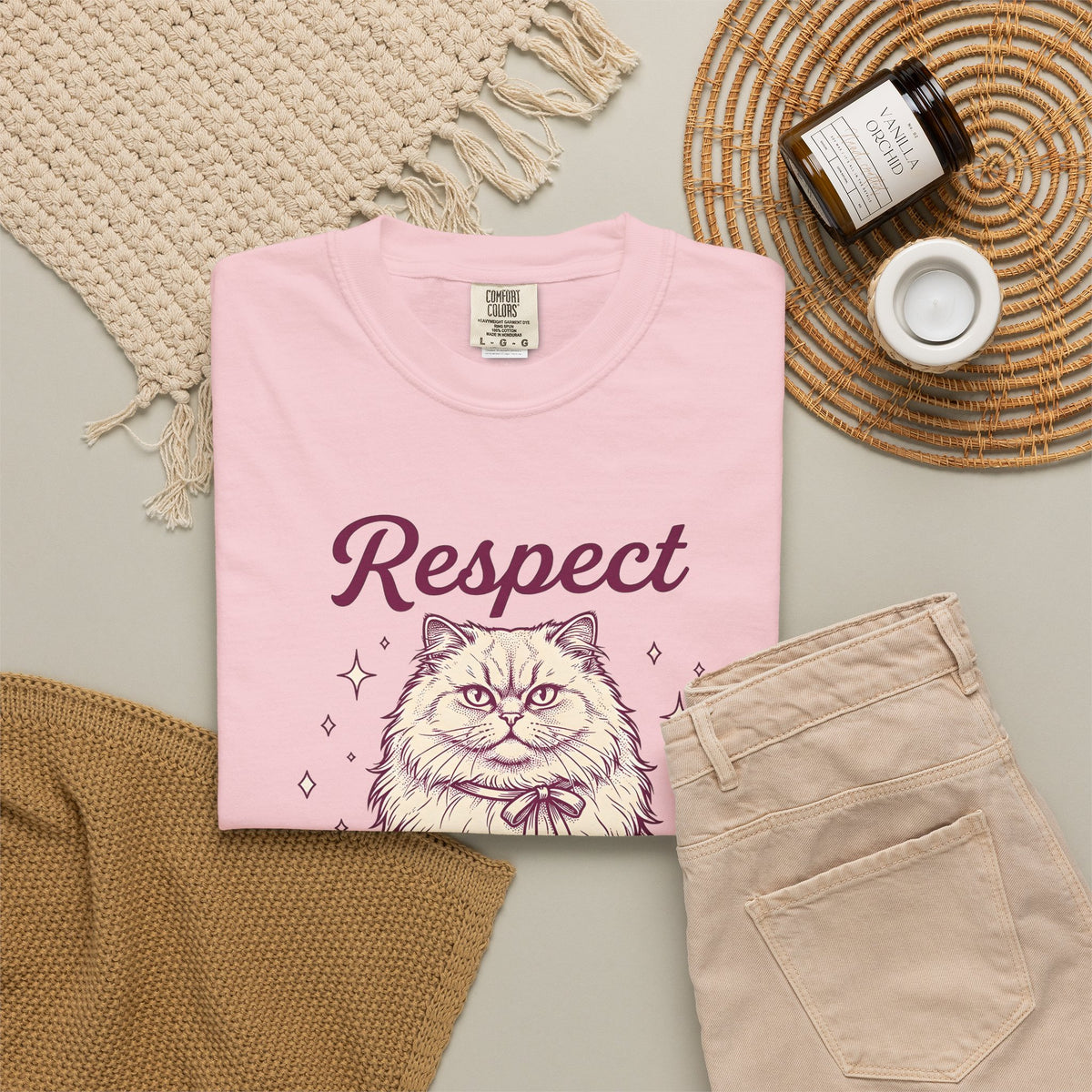 Soft Feline T-Shirt Cat Joke Gift Women Line Art T-Shirt Cat T-Shirt Cat Fan Minimalist T-Shirt Pun Graphic Classic Twinkles T-Shirt