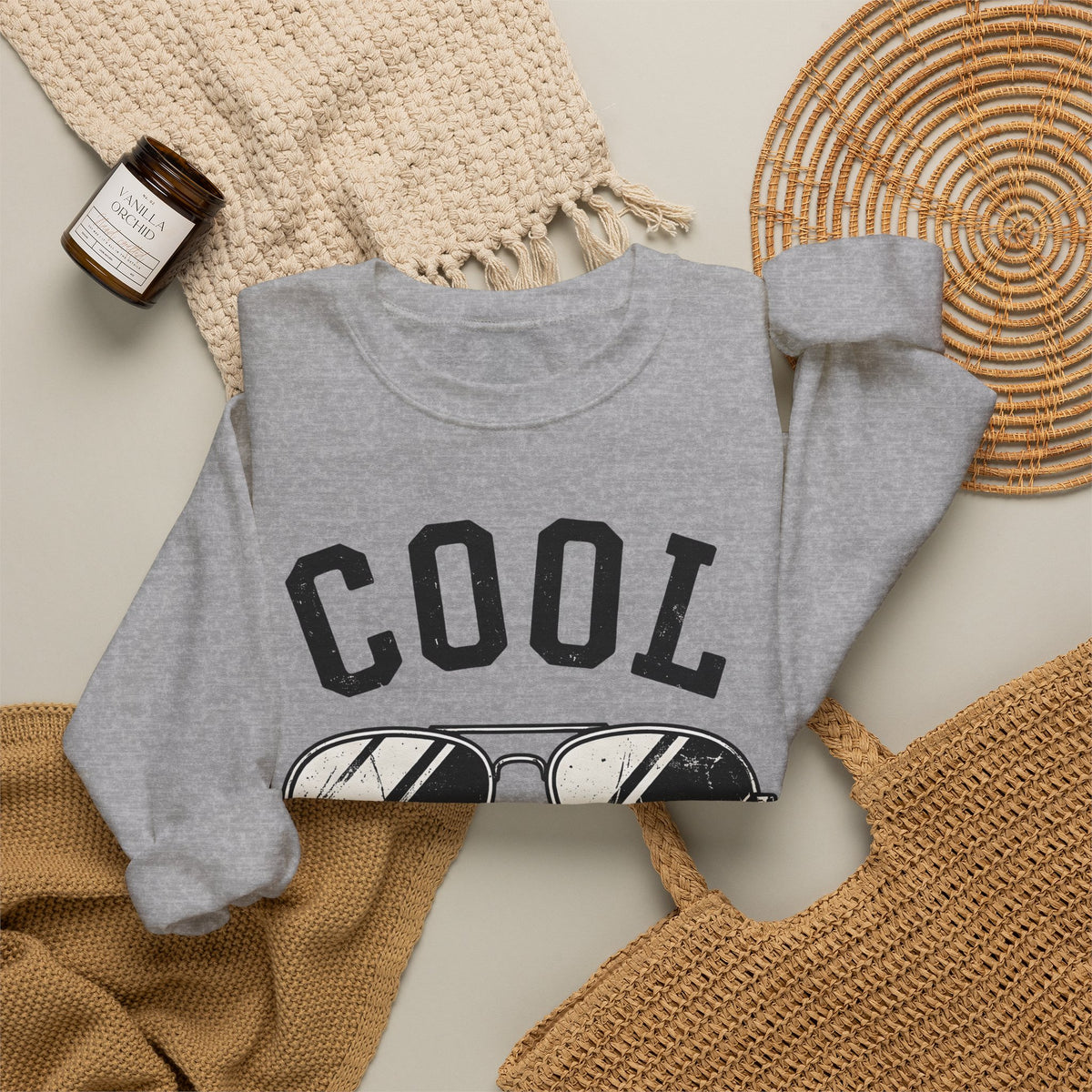 Sunglasses Design Sweatshirt Moms Comedy Gift Women Hand Drawn Sweatshirt Shades Sweatshirt Mom Fan Illustrated Sweatshirt Humor Graphic Line Art Sunglasses
