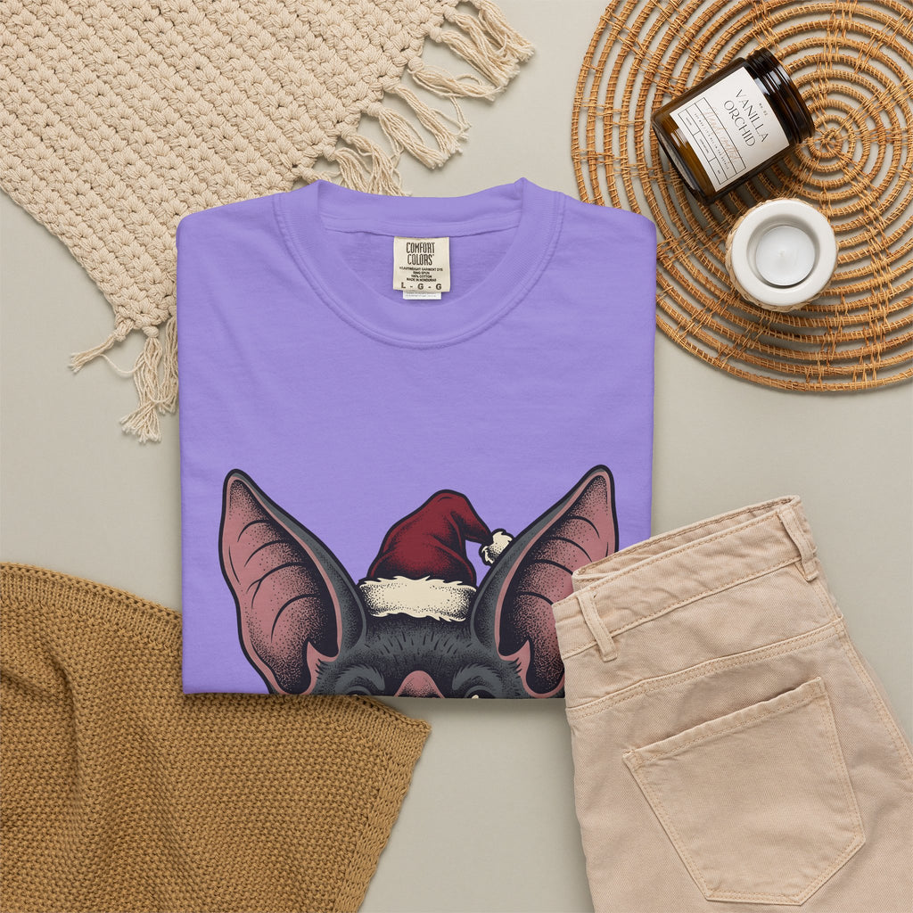 Bat Christmas Hat T-Shirt Christmas Alternative Gift Women Traditional T-Shirt Santa Hat T-Shirt Xmas Fan Vintage T-Shirt Gothic Graphic Retro
