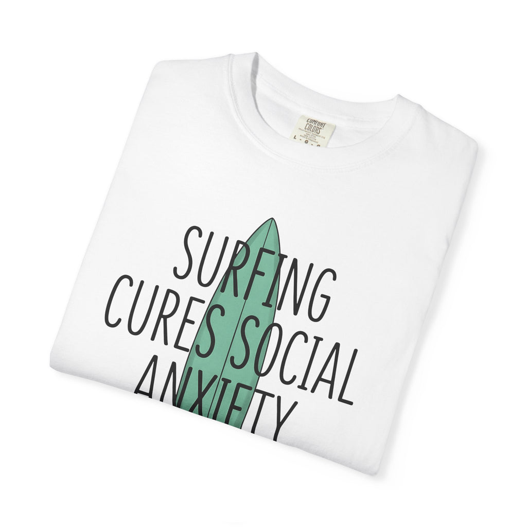 Surfboard Wave Surfing Beach Gift Bold Wave Surfer Enthusiast Coastal Minimalist T-Shirt