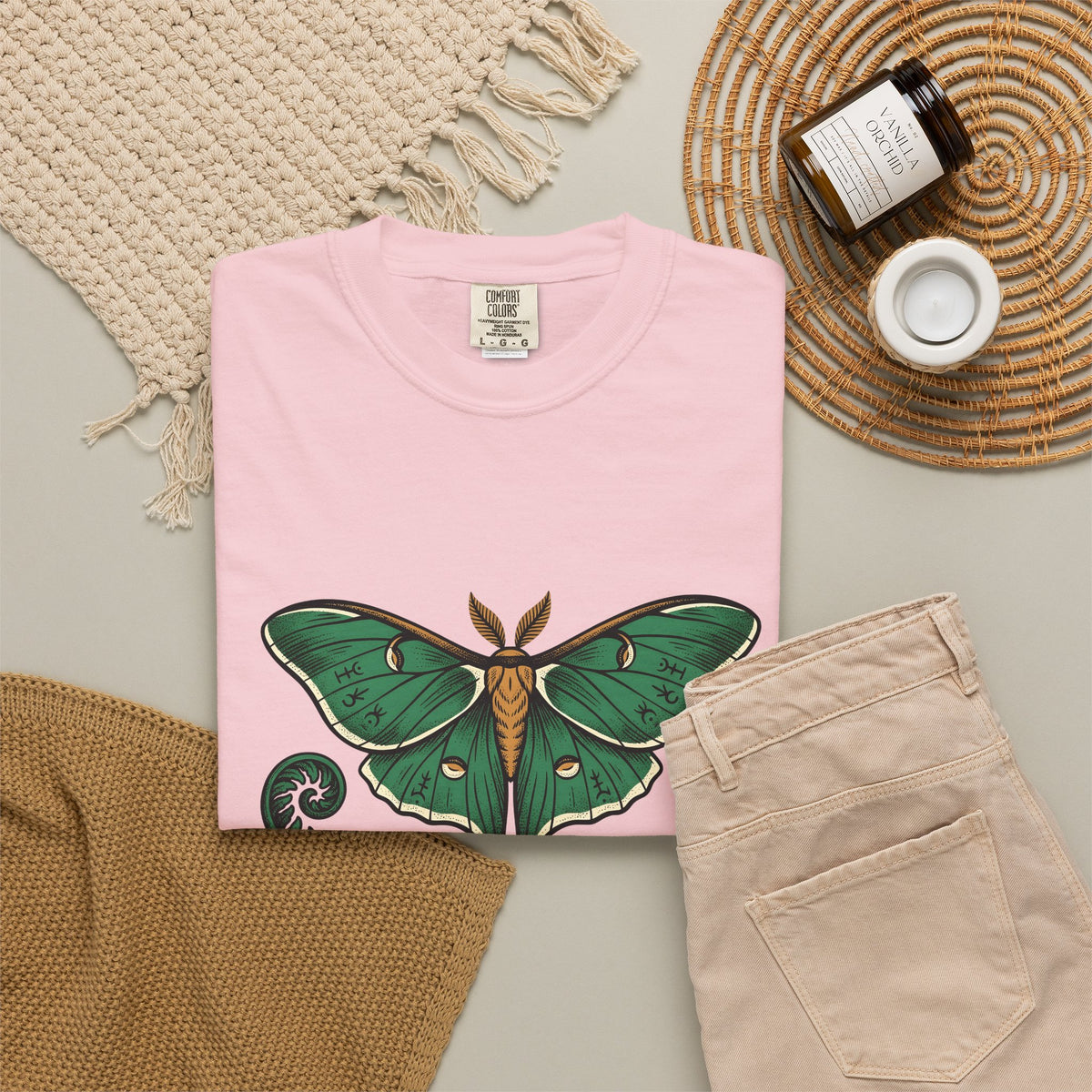 Luna Bug T-Shirt Boho Chic Environment Gift Women Antique T-Shirt Firefly T-Shirt Bohemian Fan Vintage T-Shirt Eco Graphic Line Art Greenery T-Shirt