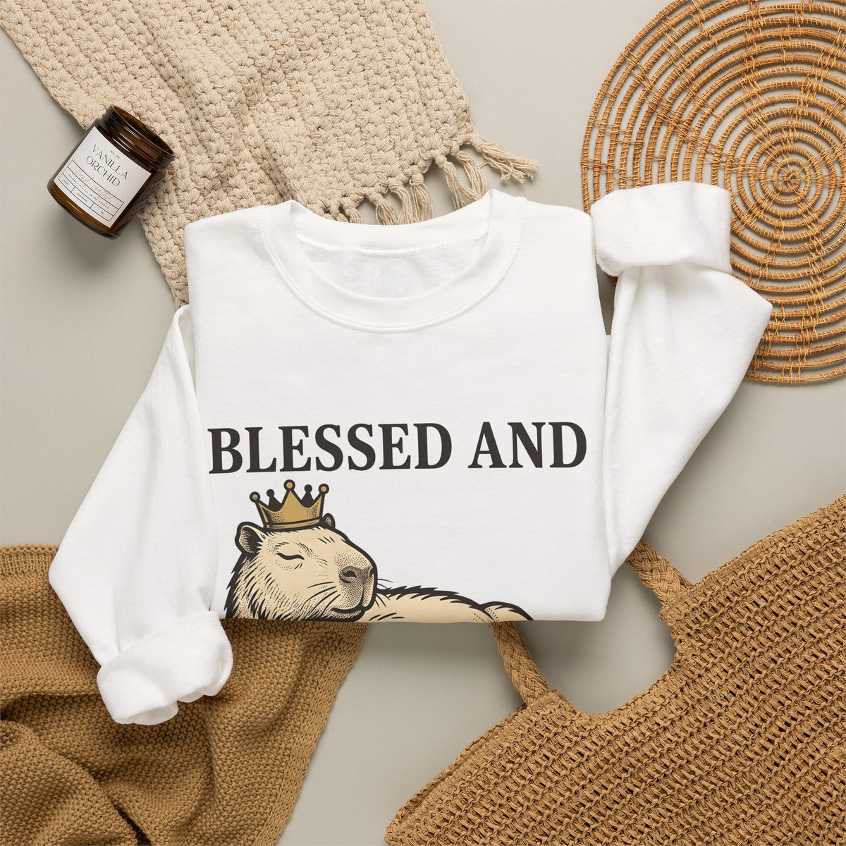Capybara Crown Sweatshirt Capybara Comedy Gift Women Classic Sweatshirt Crown Sweatshirt Rodent Fan Retro Sweatshirt Humor Graphic Doodle Beast Sweatshirt