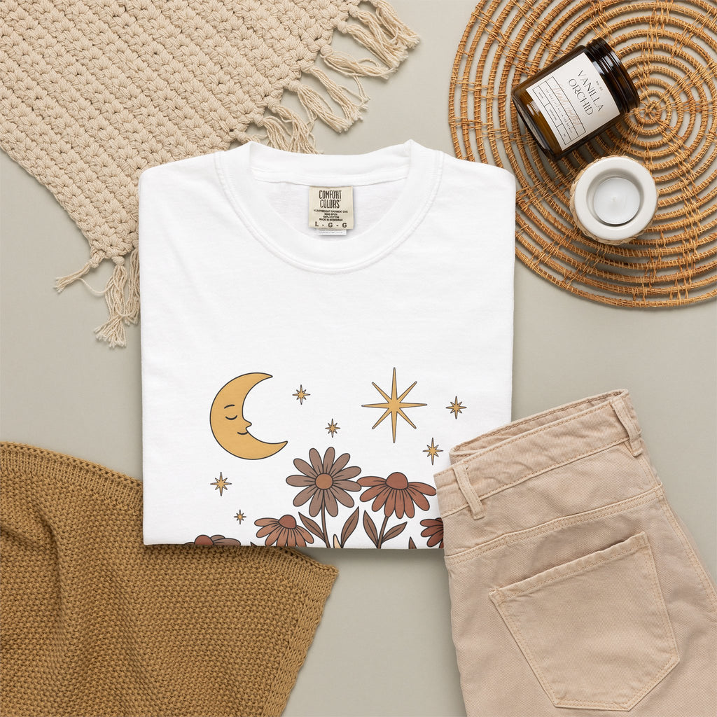 Sleeping Cow T-Shirt Cowgirl Western Gift Women Boho T-Shirt Cow T-Shirt Rancher Fan Hippie T-Shirt Rodeo Graphic Vintage Wildflowers T-Shirt