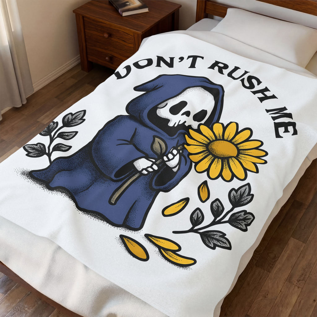 Death Figure Blanket Halloween Witchcraft Gift Women Doodle Blanket Grim Reaper Blanket Horror Fan Skeleton Graphic Blanket Classic Bloom Blanket