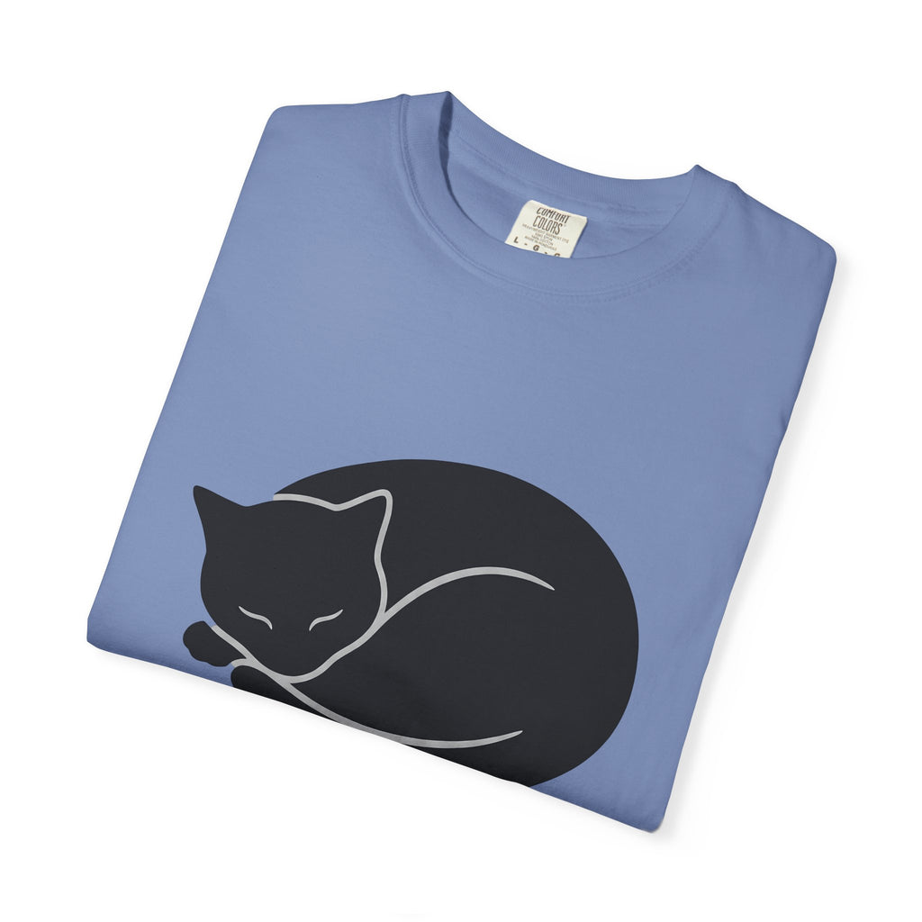 Dozing Feline T-Shirt Cat Creature Gift Women Geometric T-Shirt Cat T-Shirt Kitty Fan Abstract T-Shirt Beast Graphic Minimalist Claw T-Shirt